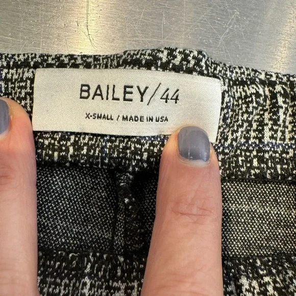 BAILEY 44 aubrey houndstooth plaid tuxedo pant in black and white size XS - Picture 5 of 14